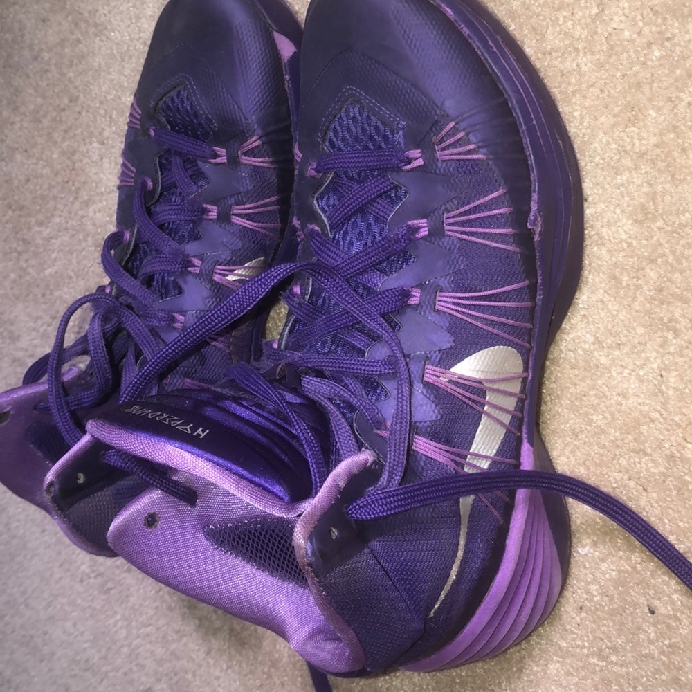 Nike hyperdunk basketball shoes